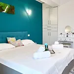 Gota Place Between And Sea Mamaia