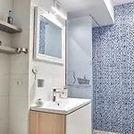Gota Place Between And Sea Apartment *