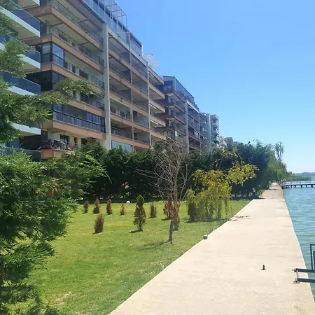 Gota Place Between And Sea 马马亚