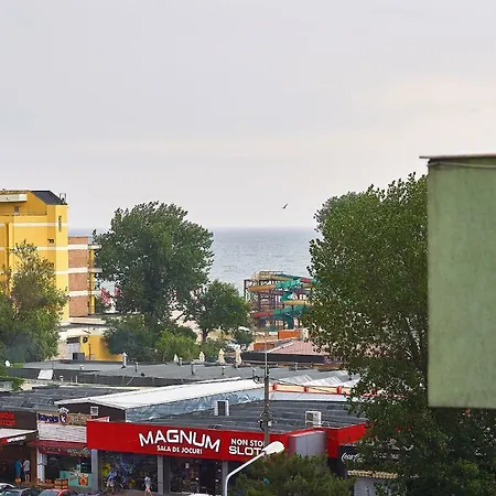 Gota Place Between And Sea Apartmán *