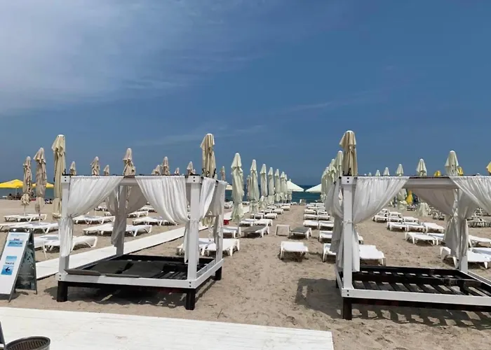 Gota Place Between And Sea 公寓