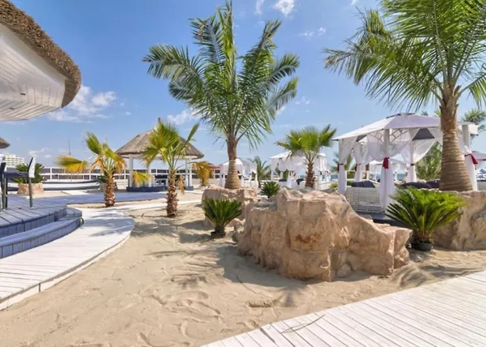 Gota Place Between And Sea 公寓 马马亚