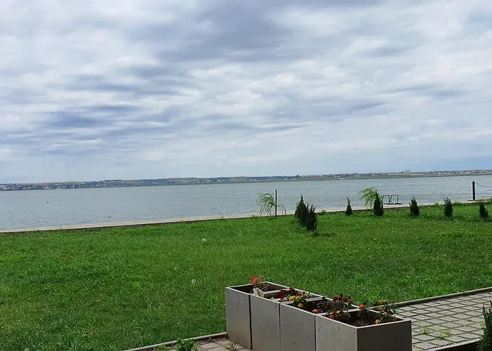 Gota Place Between And Sea 公寓 *