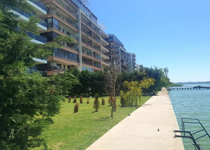 Gota Place Between And Sea 马马亚