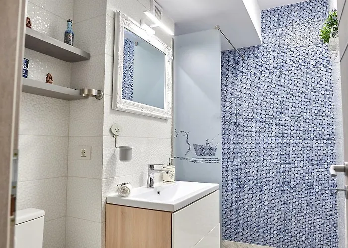 Gota Place Between And Sea 公寓 *